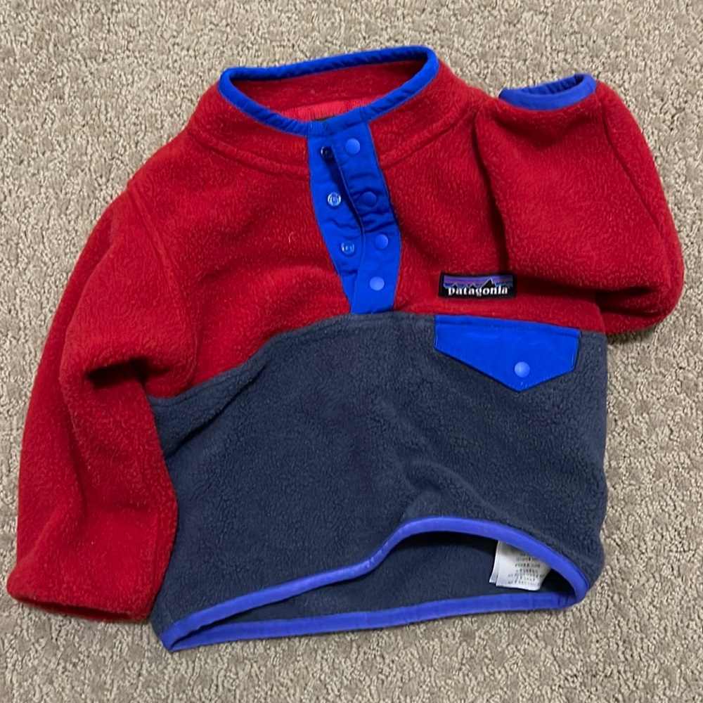 Patagonia pull over 6-12 mo